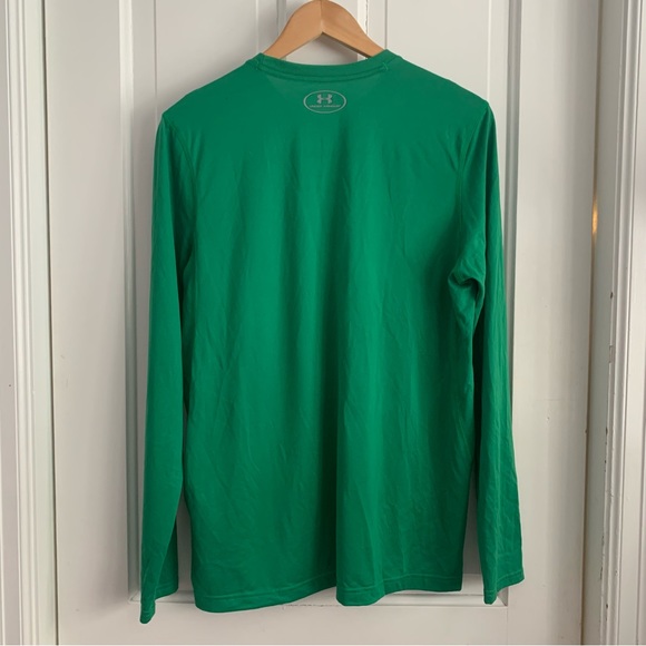 Under Armour loose fit top in dry fit fabric, great kelly green color, Size S - Picture 7 of 10